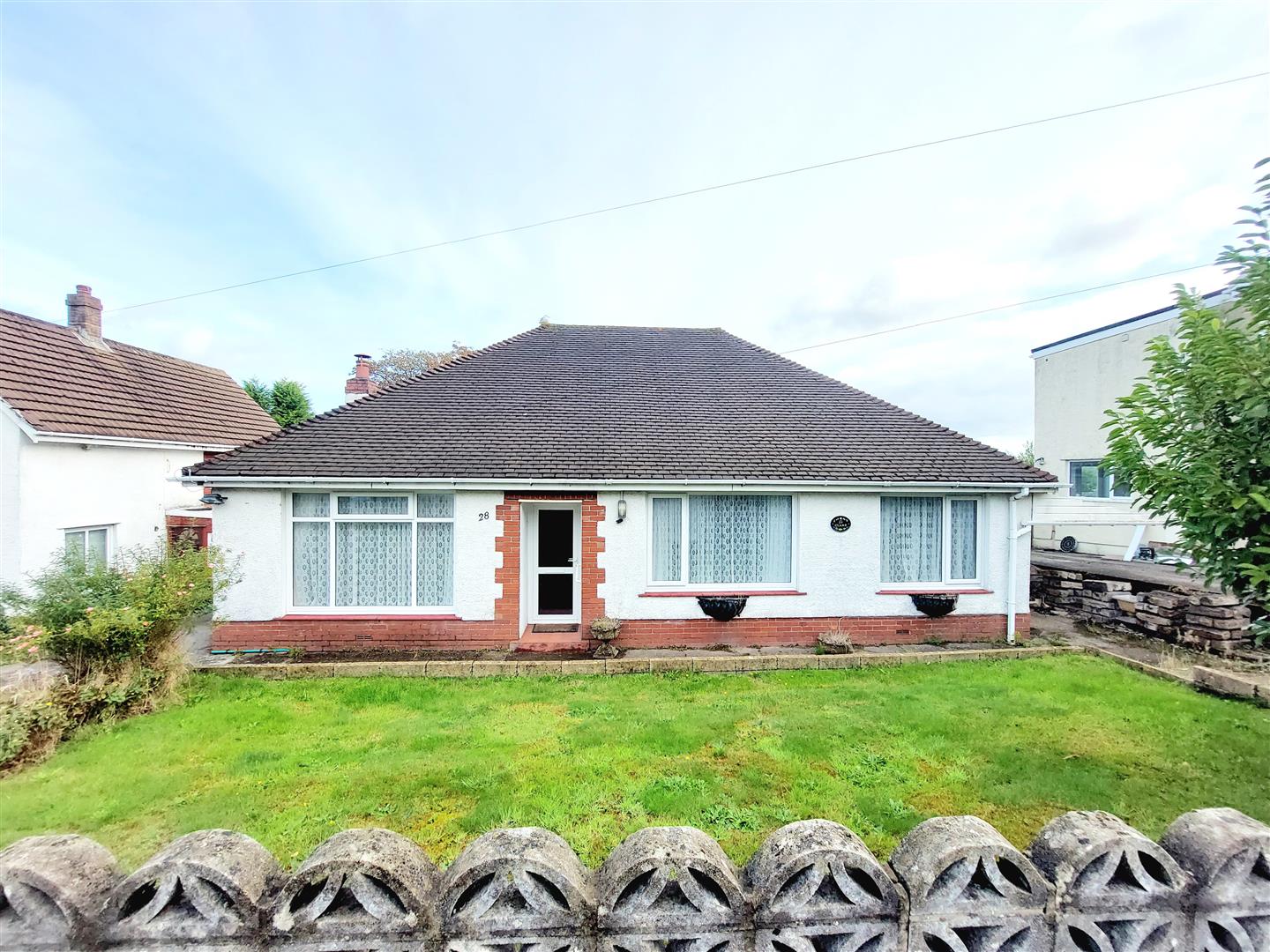 Victoria Road, Waunarlwydd, Swansea, SA5 4SX